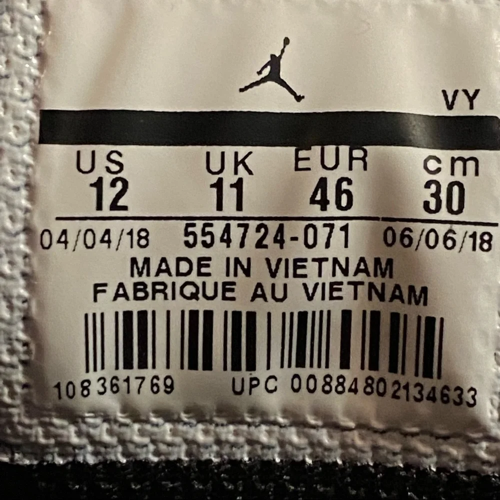 Jordan One Retro Mid New Love
